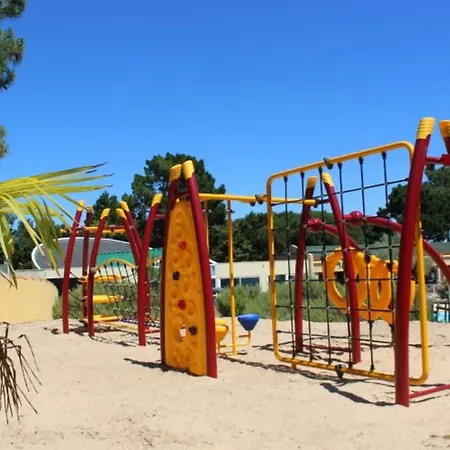 Kamp alanı Accueillant Chiens - 4 Pers. - Api-1-52-2531